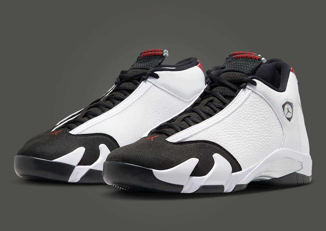 Air Jordan 14 Retro Black Toe