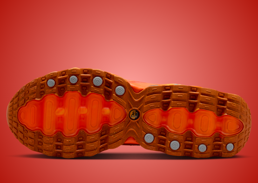 Palace x Nike Air Max DN8 Safety Orange Outsole