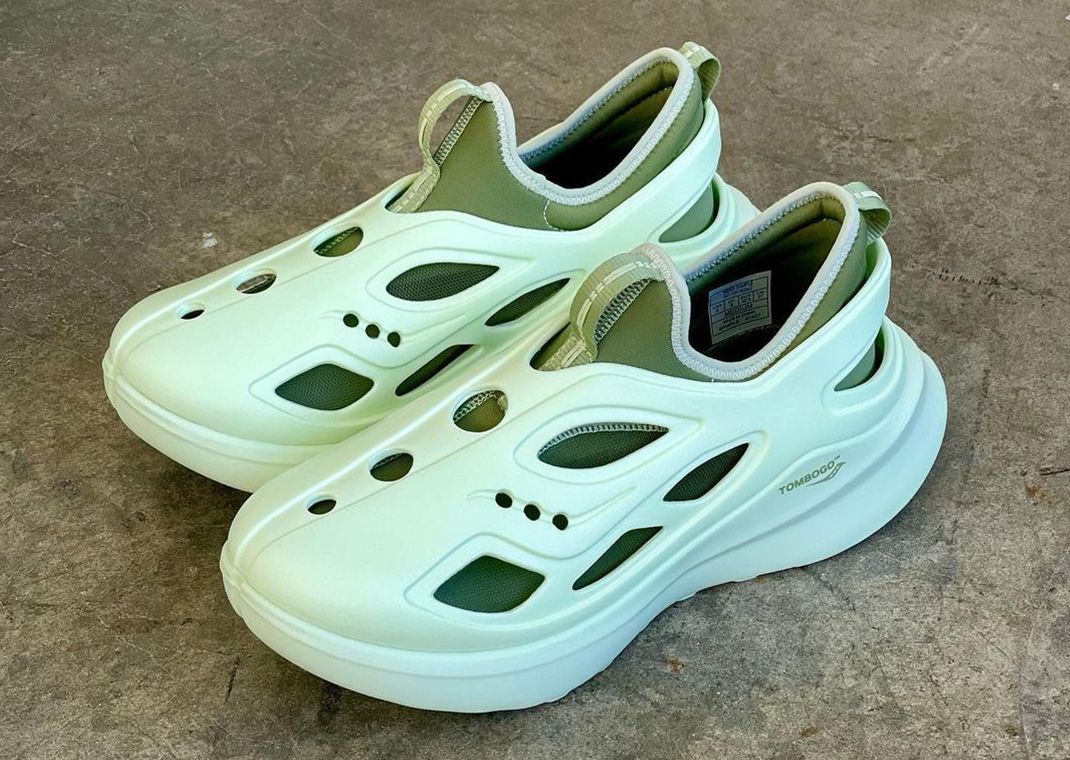 TOMBOGO x Saucony The Butterfly Glow-In-The-Dark