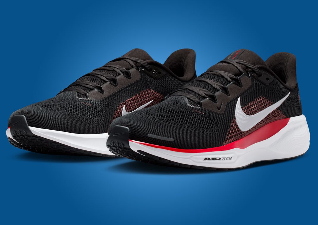 NFL x Nike Pegasus 41 Tampa Bay Buccaneers Angle