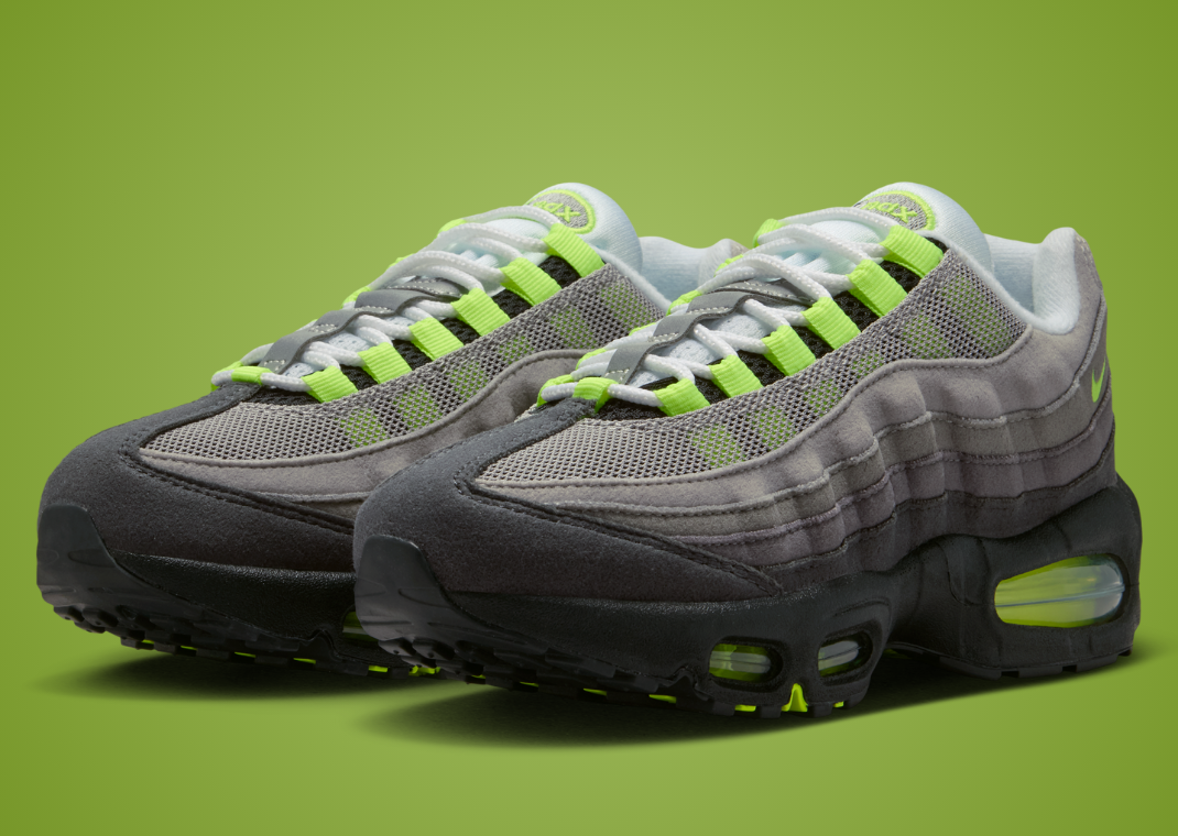 Nike Air Max 95 OG Big Bubble Neon (GS) Angle