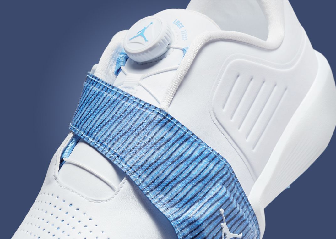 Jordan Air Rev White University Blue Tongue Detail