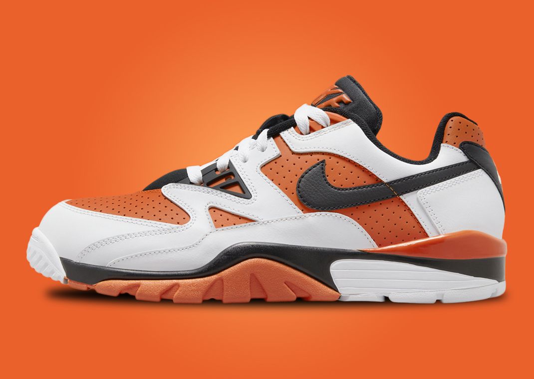 Starfish Shades Surface On The Nike Air Cross Trainer 3 Low For