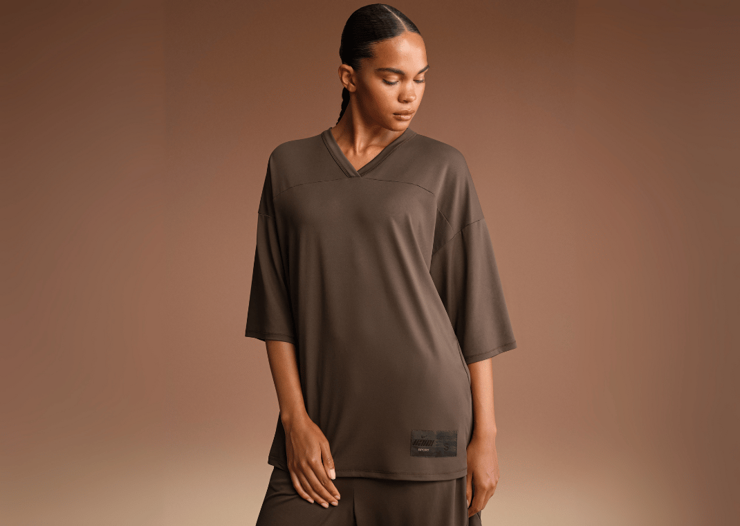NikeSKIMS Airy Women's Oversized V-Neck T-Shirt Dark Sepia