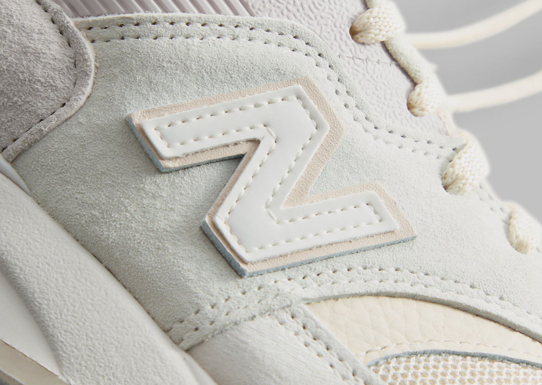 Ronnie Fieg Kith x New Balance 997.5 Easter White Marshmallow Angora Detail