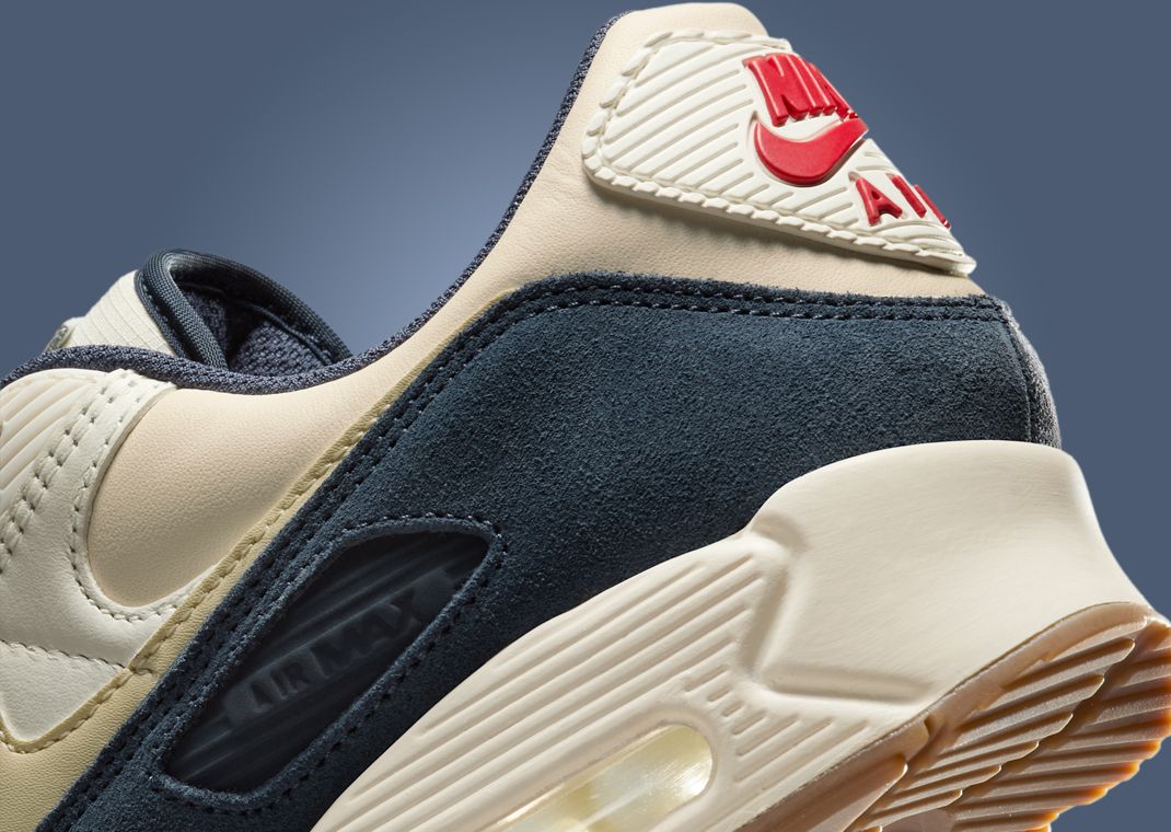 Nike Air Max 90 Independence Day Heel Detail