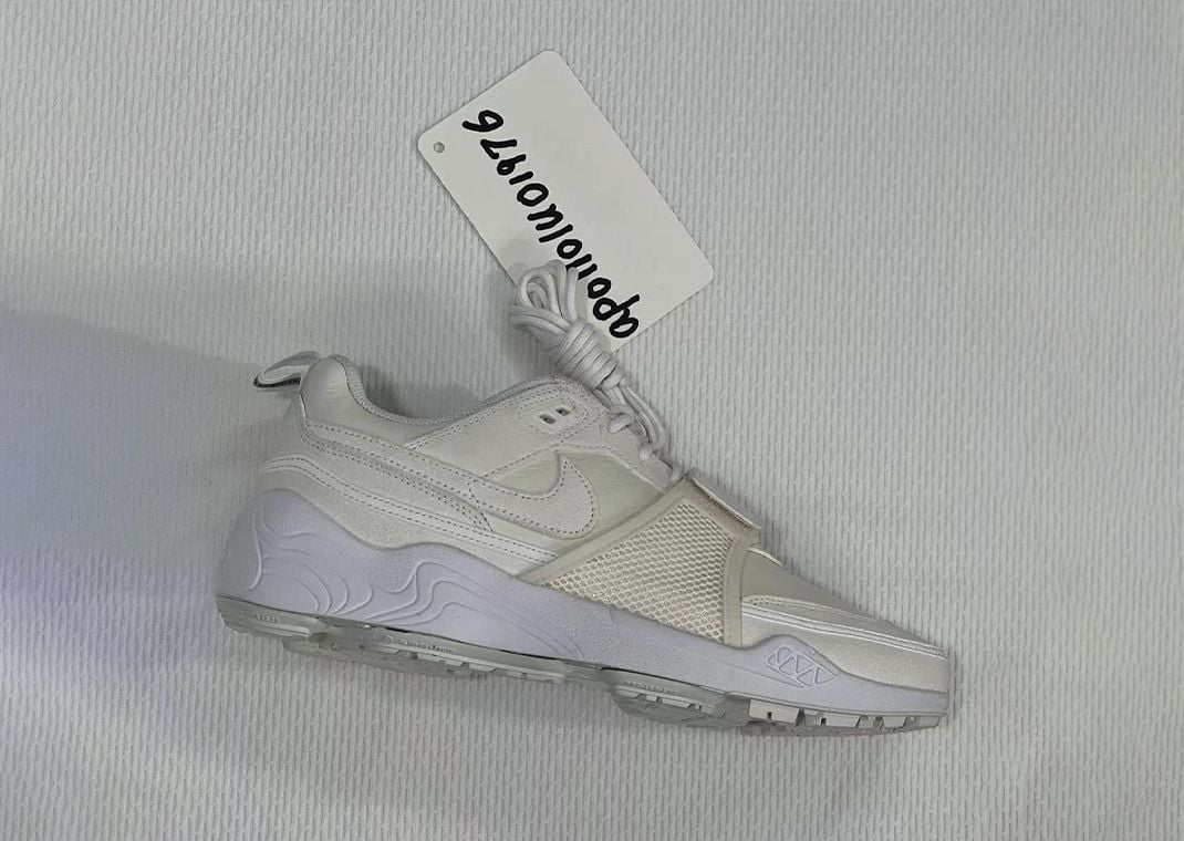 Travis Scott x Nike Zoom Field Jaxx Sail