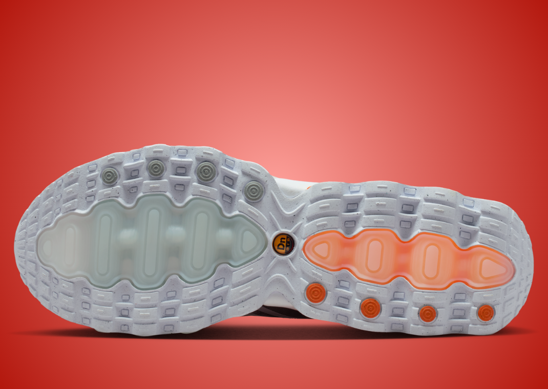 Palace x Nike Air Max DN8 Dusty Grey Outsole