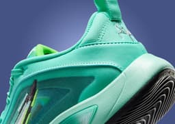 Nike A'One King of the Court (GS) Heel Detail