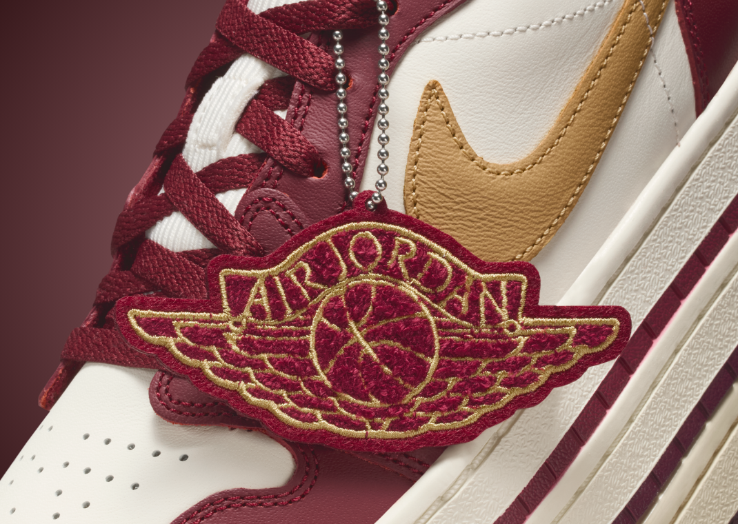 Air Jordan 1 Low Triple Stack Team Red (W) - Detail