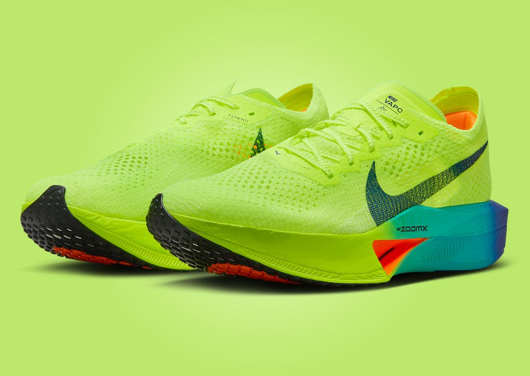 Nike ZoomX Vaporfly NEXT% 3 Volt Angle