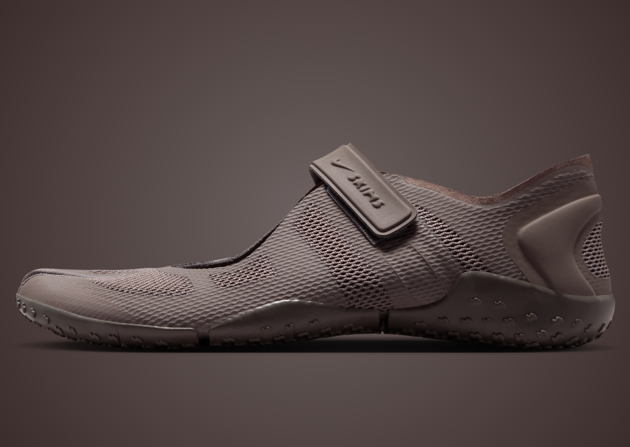 NikeSKIMS Rift Mesh Cave Stone - Lateral