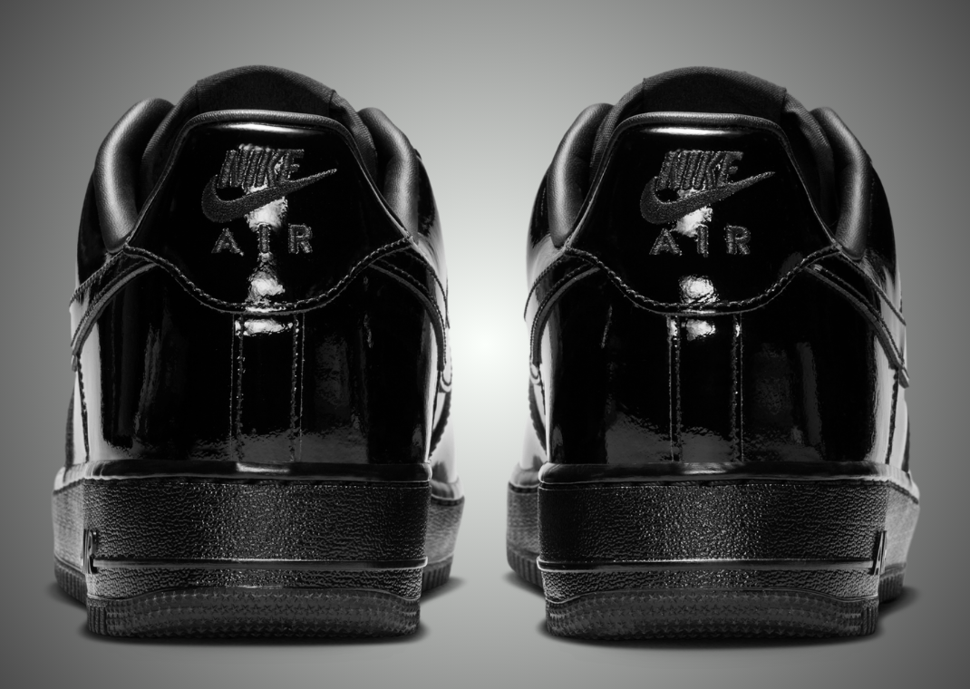 Nike Air Force 1 Low Patent Leather Premium Black heel