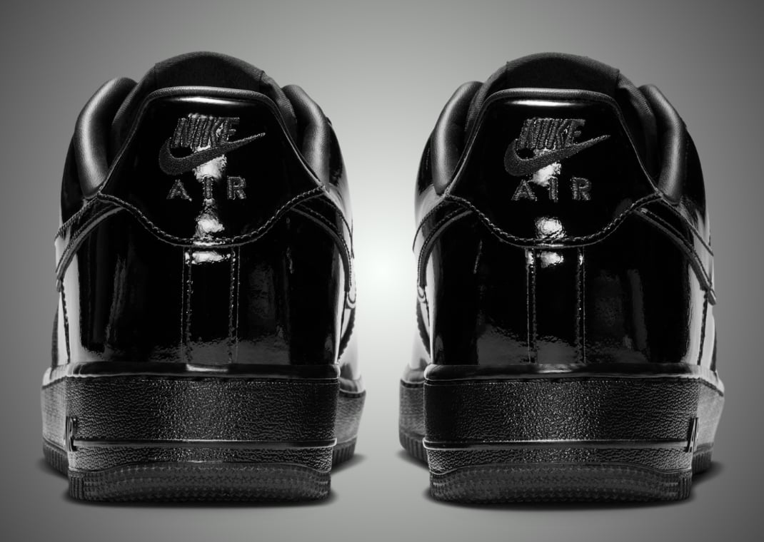 Nike Air Force 1 Low Patent Leather Premium Black heel