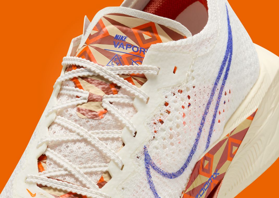 Nike ZoomX Vaporfly NEXT% 3 BRS Tongue Detail