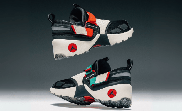 Jordan Trunner LX Rare Air Up Close