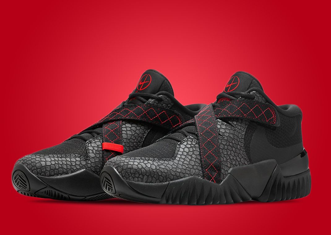 Nike Zoom Court Dragon "Bred"