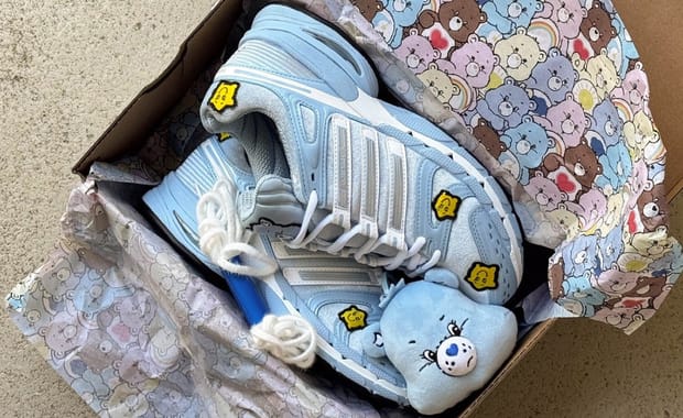 The Adistar Control 5 Heads to Care-A-Lot with a Grumpy Bear Colorway