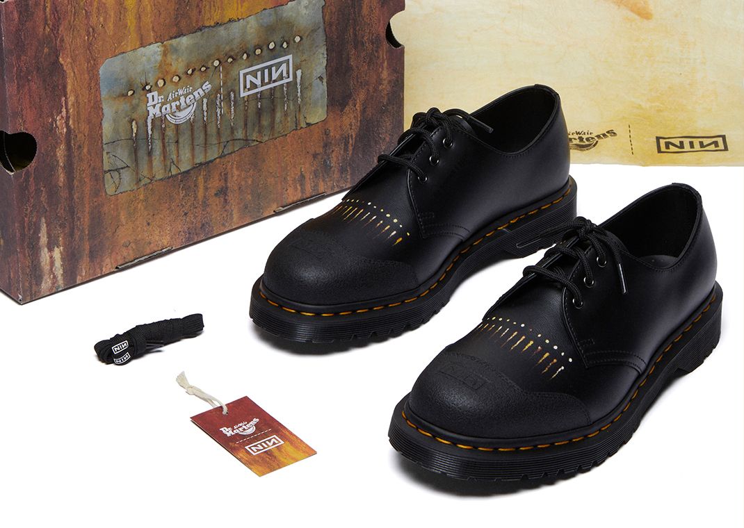 Nine Inch Nails x Dr. Martens 1461 3-Eye Shoe The Downward Spiral Packaging