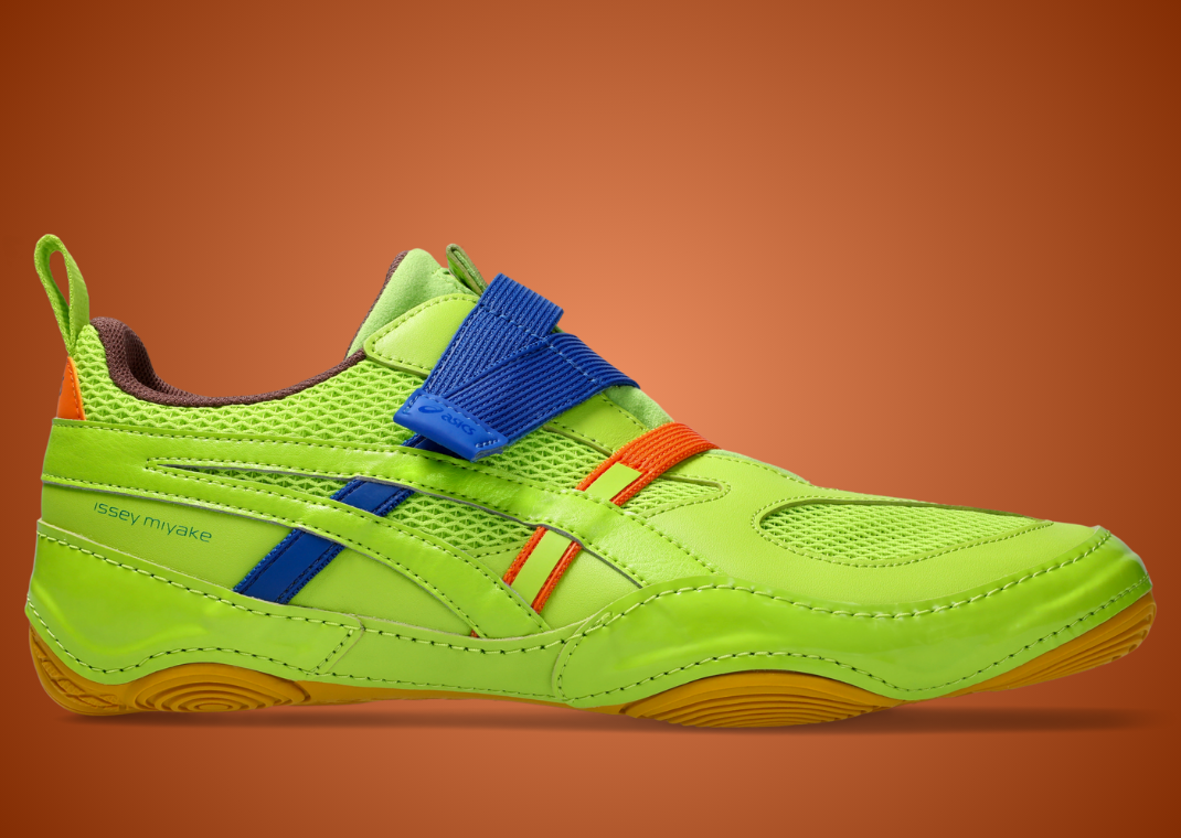 Issey Miyake x Asics Hyper Taping Green - Lateral