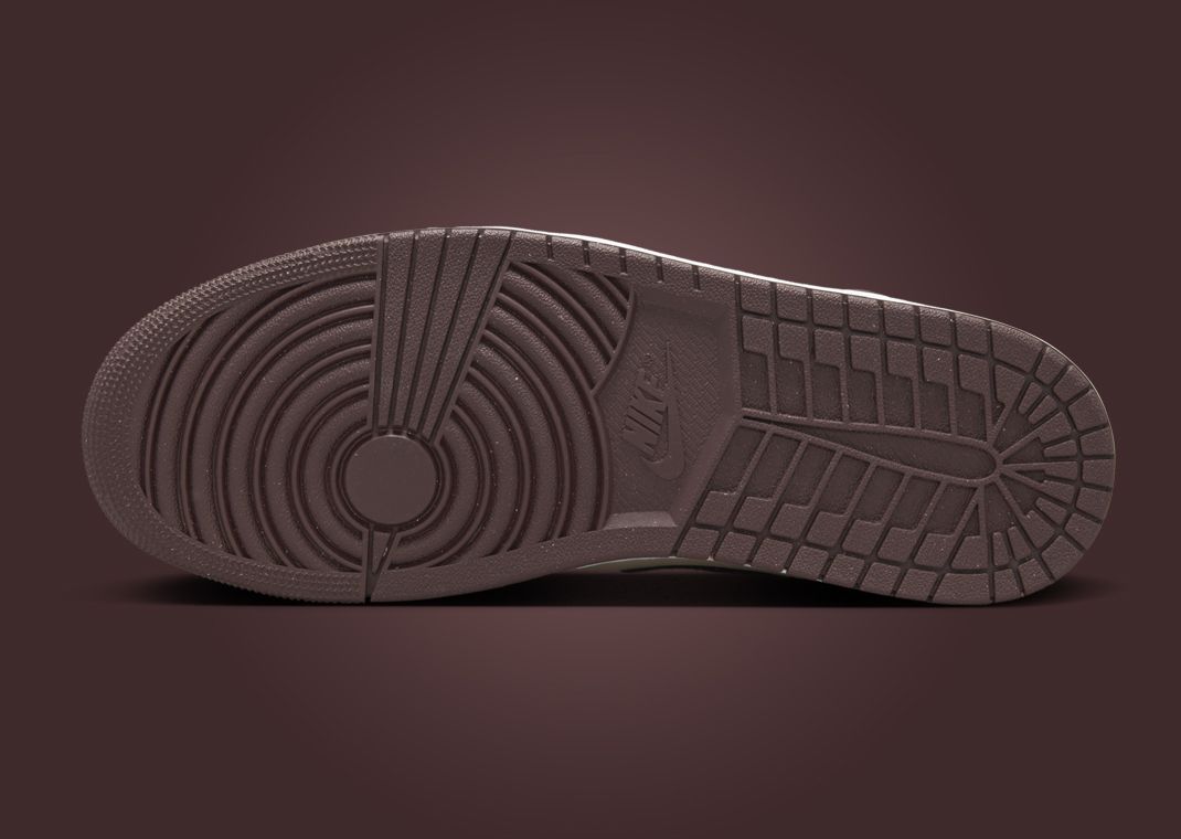 Air Jordan 1 Mid SE Paris YMCA Outsole