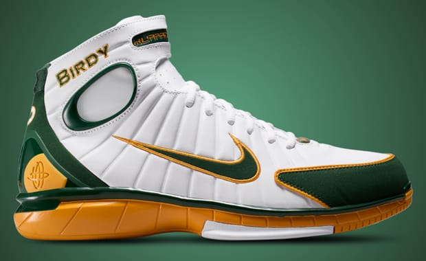 Sue Bird’s Nike Zoom Huarache 2K4 PE is Finally Dropping After 22 Years
