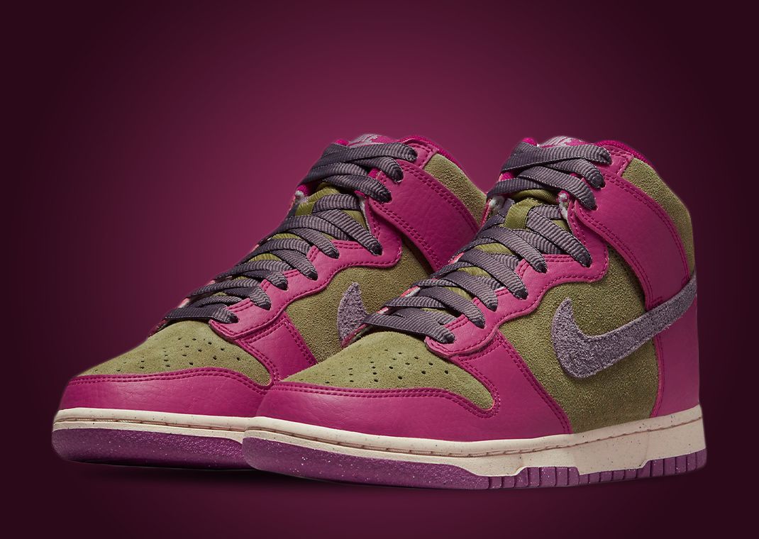 Nike Dunk High Dynamic Berry