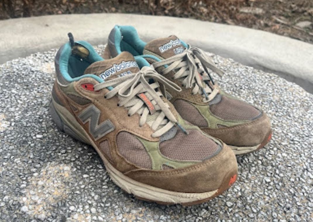 ZH's Bodega NB 990v3