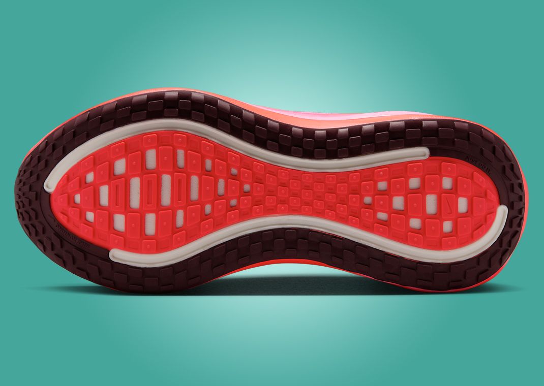 Nike Vomero Plus Hyper Pink Bright Crimson (W) Outsole