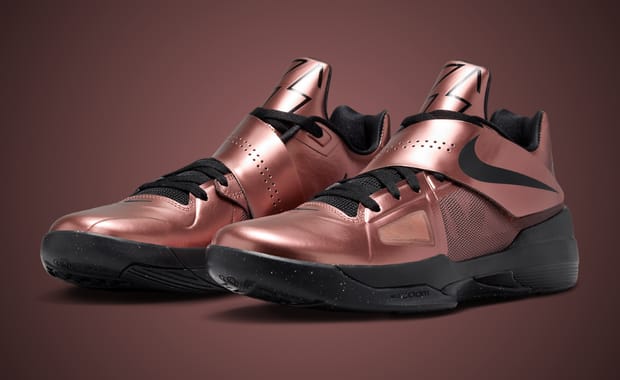 The Nike KD 4 X-Mas Returns November 2024