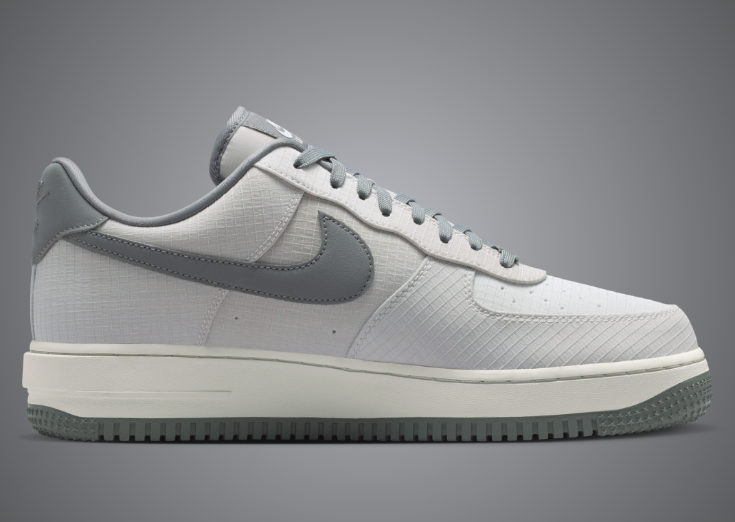 Nike Air Force 1 Low LX Vibram Summit White - Medial