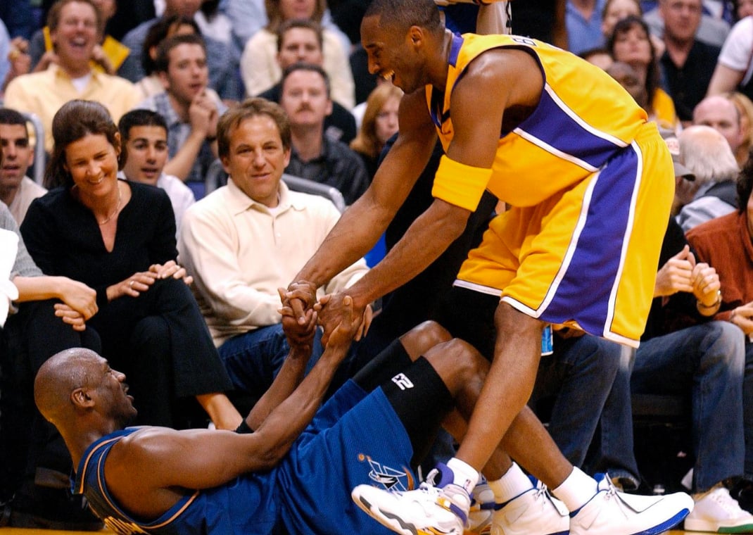 Kobe playing Michael Jordan in the Air Jordan 8 Kobe Bryant PE