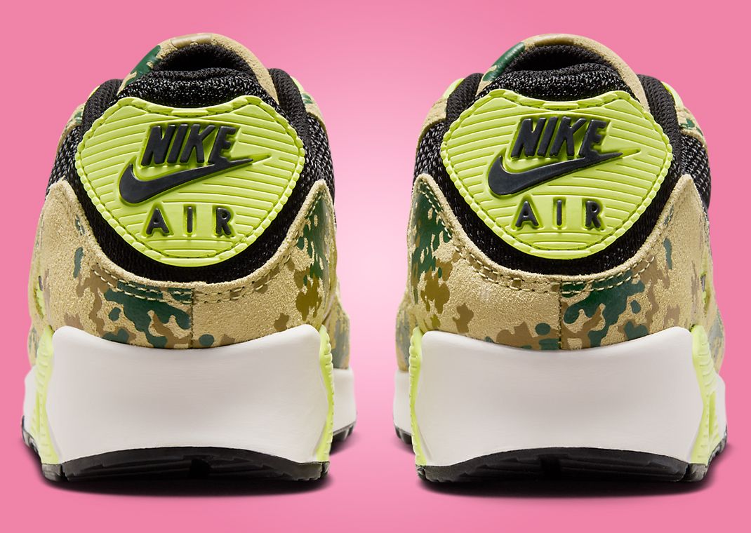 Nike Air Max 90 Camo Team Gold Light Lemon Twist Heel