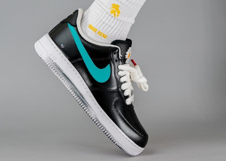 PEACEMINUSONE x Nike Air Force 1 Low Para-Noise 3.0 Toe Down