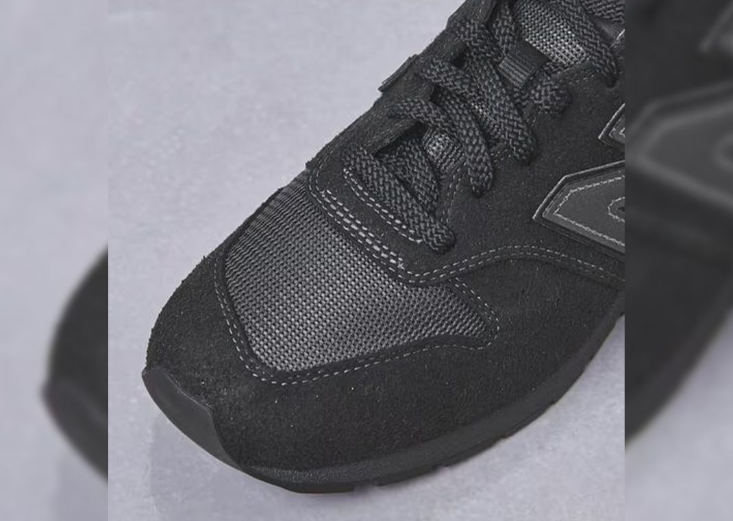 New balance 996 triple black best sale