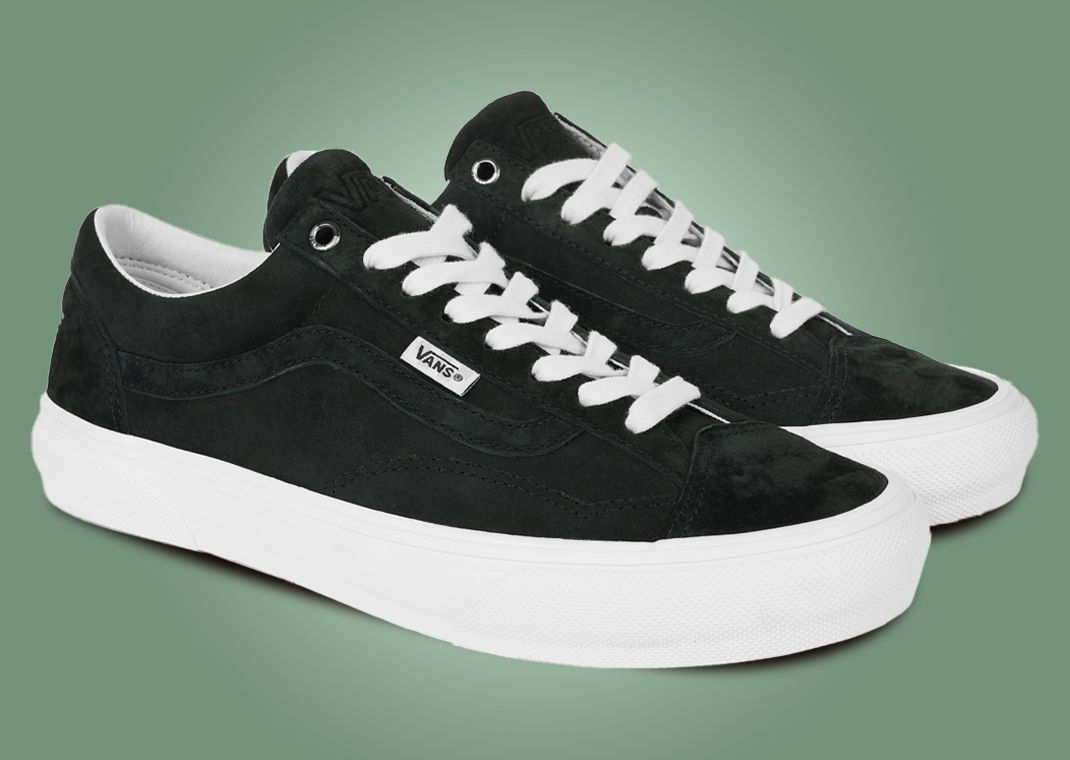 Palace x Vans Old Skool 36 Black Angle