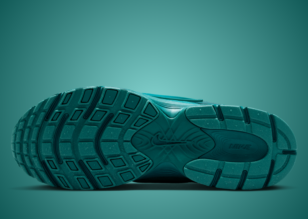 Social Status x Nike V5 RNR Geode Teal Outsole