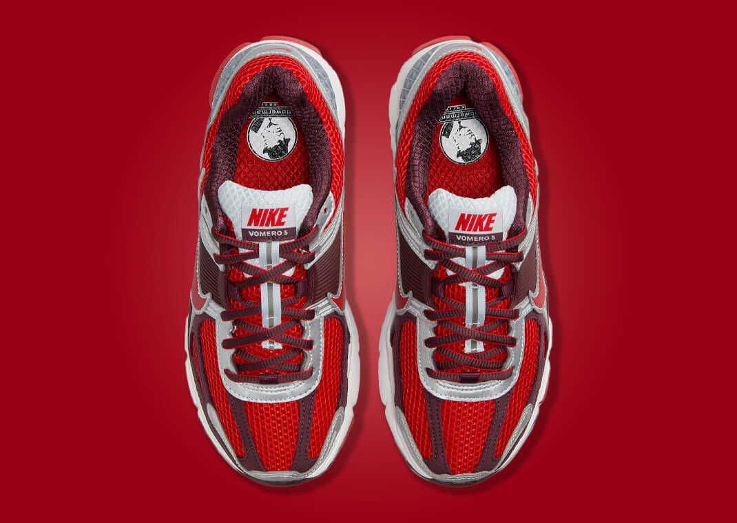 ナイキNike Vomero 5 'Mystic Red' Sneakers\"ニーカー W VOMERO 5 