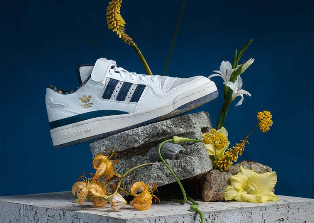 Limited Edt x adidas Forum 84 Low Singapore Forum