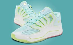 The Nike KD 18 PRM Easy Money Releases Holiday 2025