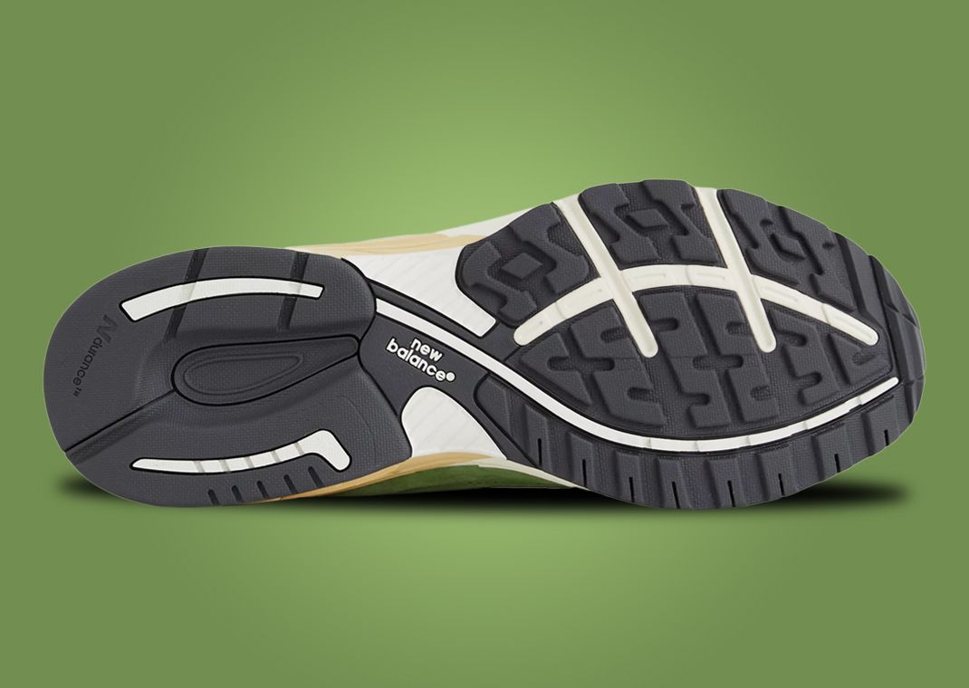 New Balance 993 Made in USA Chive Outsole
