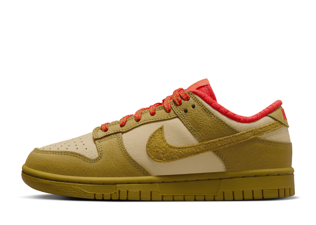 Nike Dunk Low Sesame Picante Red Bronzine (W)