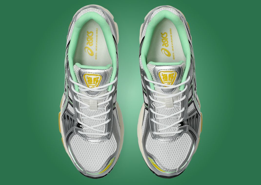Asics Gel-Kayano 12.1 Metallic Silver Light Green Top