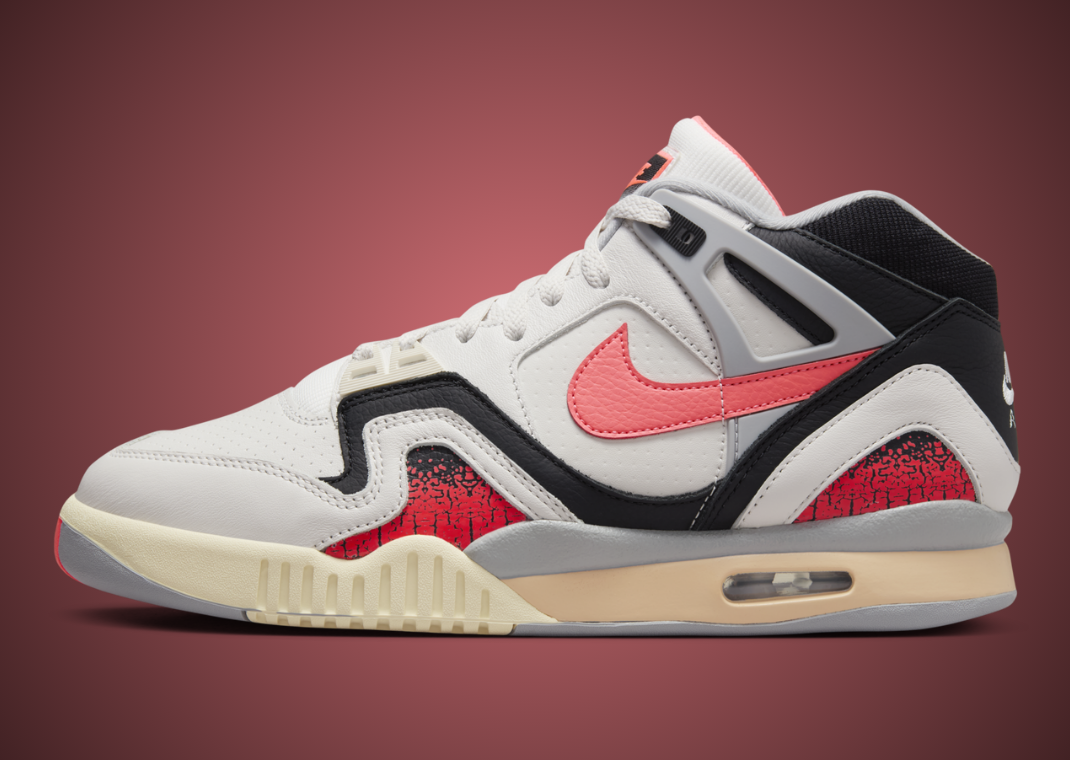 Nike Air Tech Challenge 2 Photon Dust Hot Lava Lateral