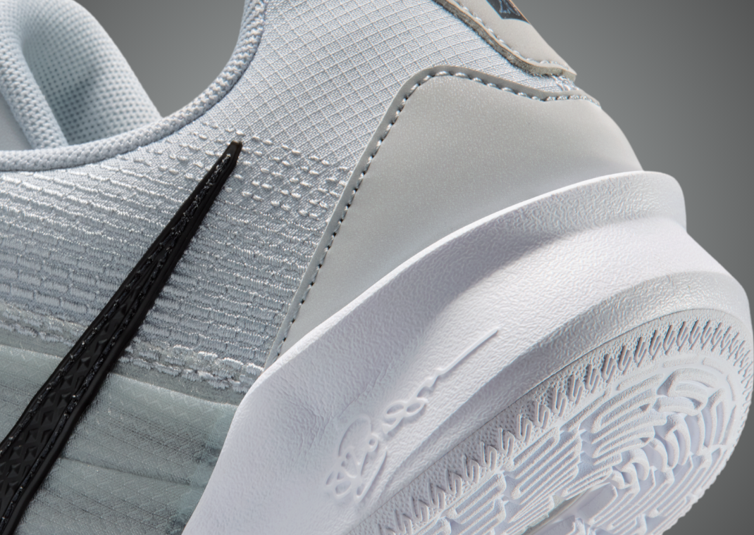 Nike Sabrina 3 Wolf Grey - Heel Detail