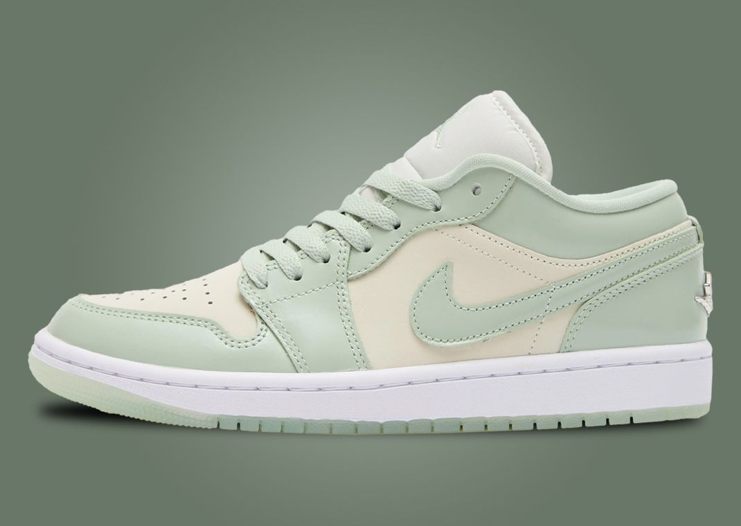 Air Jordan 1 Sail Seafoam (W) Lateral