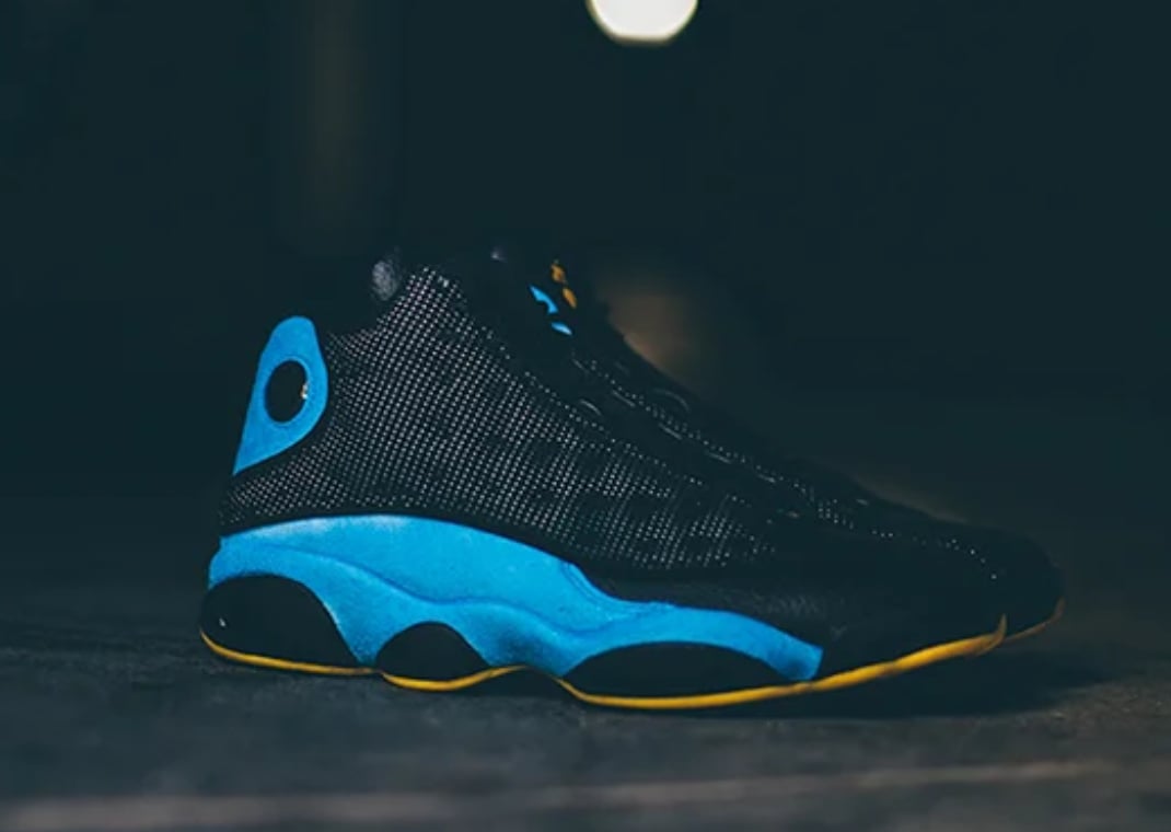 Air Jordan 13 Hornets Away PE