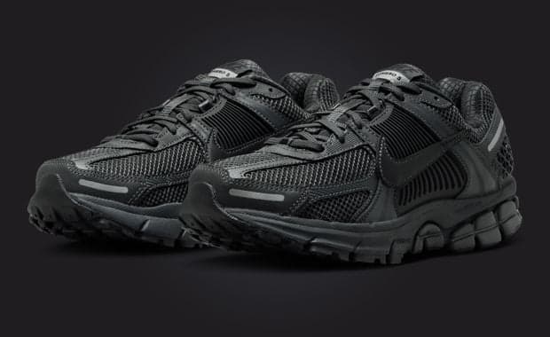 Nike Zoom Vomero 5 Triple Black (W)