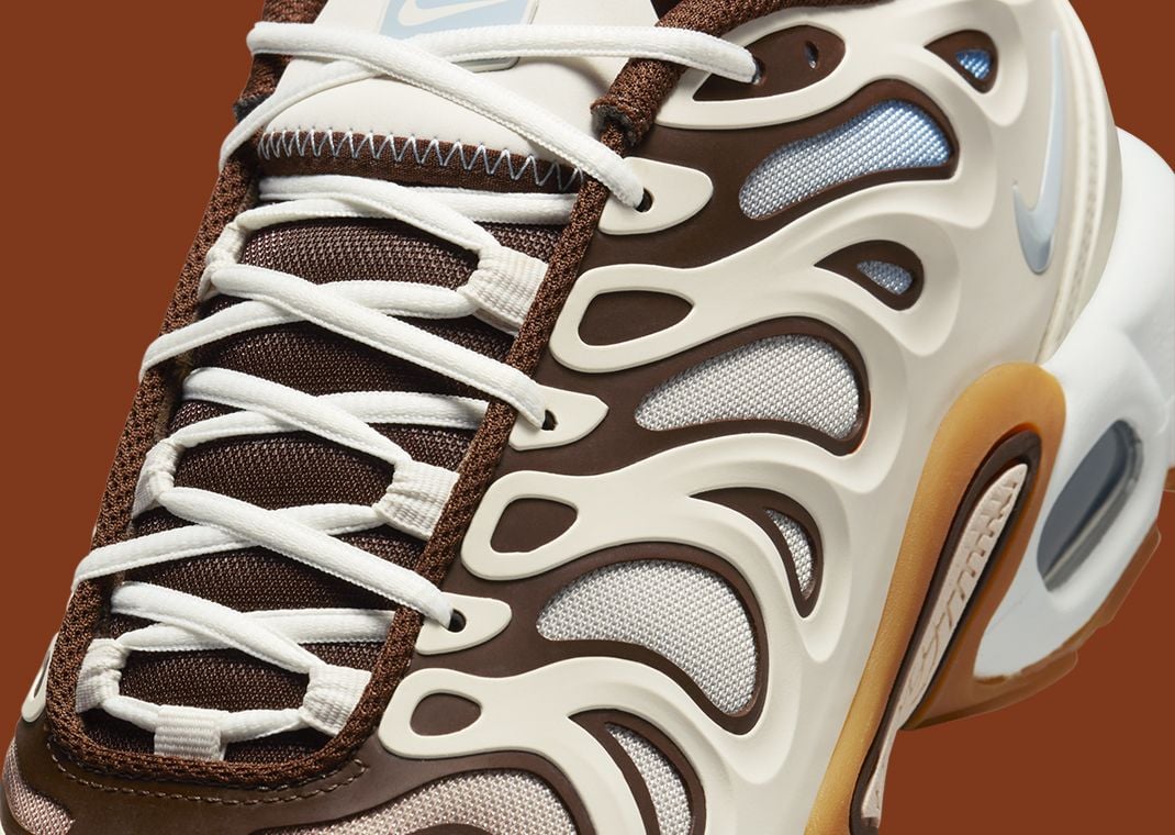 NIKE ☆ Air Max Plus Drift ‘Phantom Cacao Wow’ The Nike Air Max Plus Drift Phantom Cacao Wow Releases