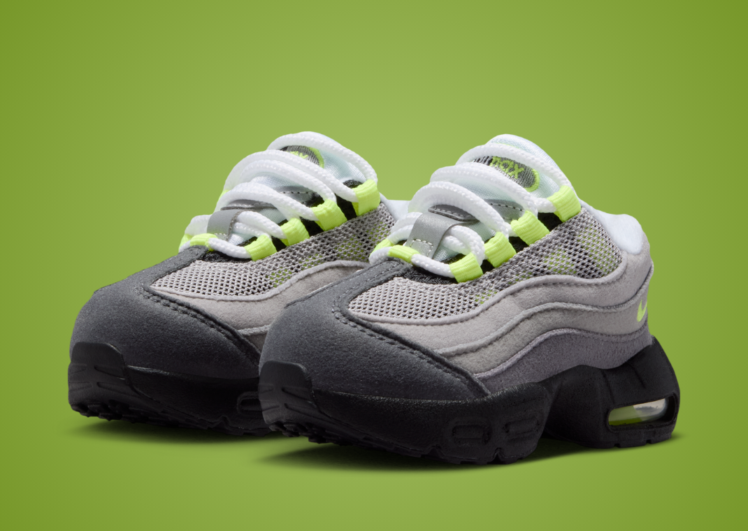 Nike Air Max 95 OG Big Bubble Neon (TD) Angle